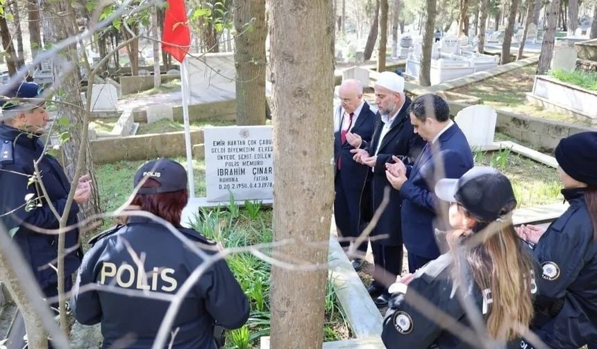 Kırklareli'nde şehit polis İbrahim Çınar kabri başında anıldı