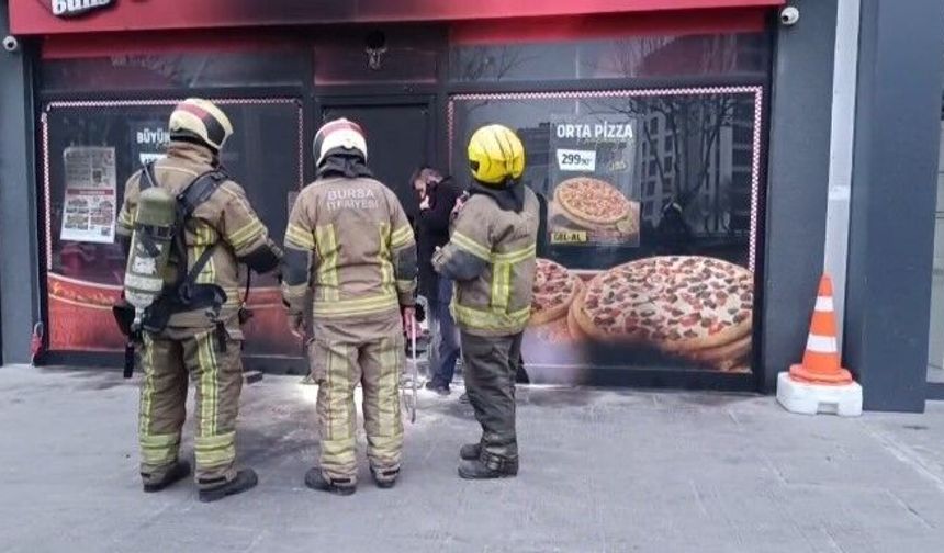 'Maaşları ödemedi' diye 2 işletmeyi benzin döküp yakmış