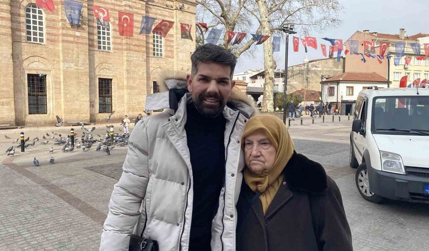Mehmet Çevik sahnelere ara verdi, Ramazan'da maneviyata yöneldi