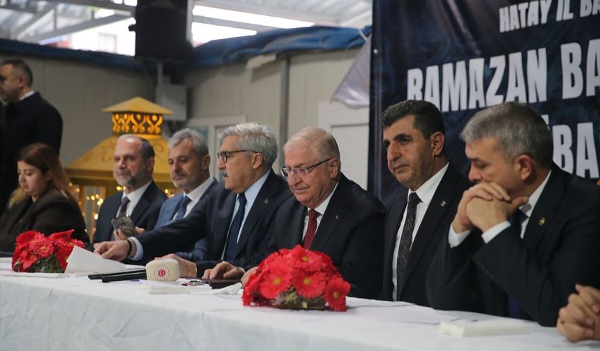 Milli Savunma Bakanı Yaşar Güler, Hatay'da bayramlaşma programına katıldı: