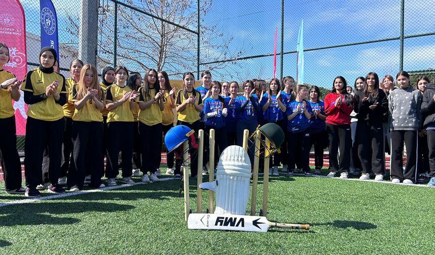 Okul Sporları Kriket Genç Kızlar Osmaniye Seçmesi Tamamlandı