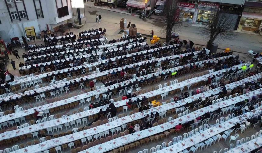 Ordu'da bin 500 kişi iftar sofrasında buluştu