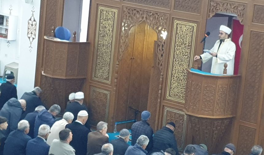 Bayram Hutbesinde Kardeşlik Vurgusu