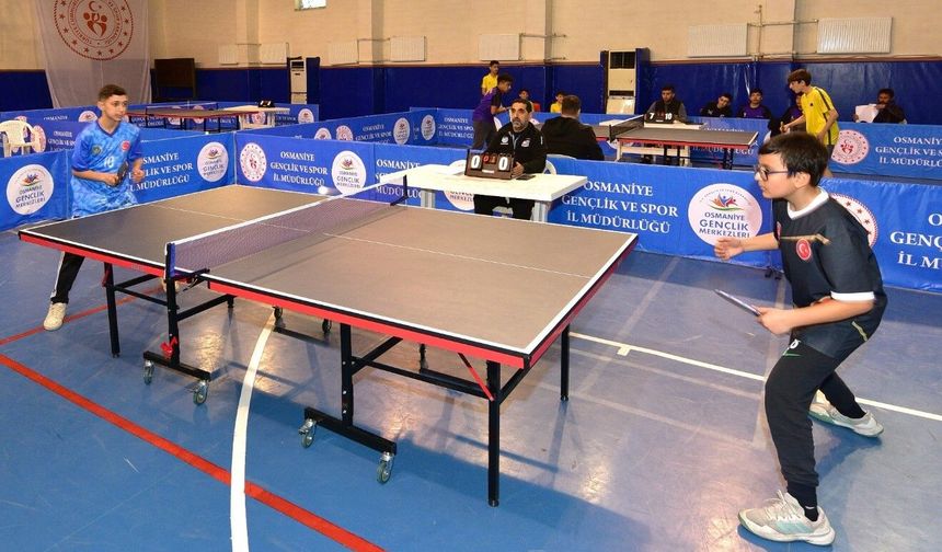 Osmaniye'de Yıldızlar Masa Tenisi İl Birinciliği müsabakaları yapıldı