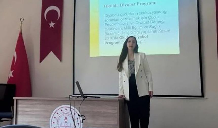 Sinop'ta okul personeline diyabet farkındalığı semineri