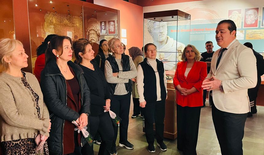 Tarsus'ta 'Antik Çağda Kadın Olmak' sergisi açıldı