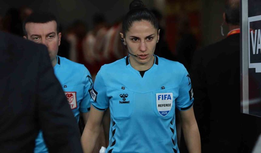 Trendyol Süper Lig: Göztepe: 1 - Alanyaspor: 1 (İlk yarı)