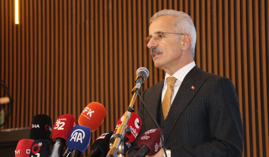 Ulaştırma ve Altyapı Bakanı Uraloğlu, Isparta'da iftar programında konuştu: