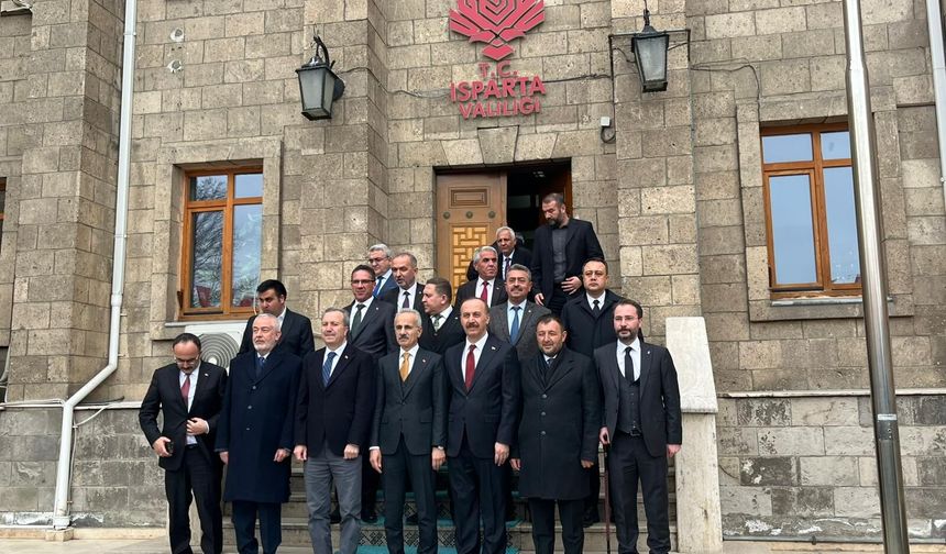 Ulaştırma ve Altyapı Bakanı Uraloğlu Isparta'da ziyaretlerde bulundu: