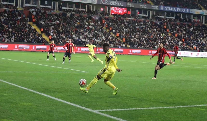 Ziraat Türkiye Kupası: Gaziantep FK: 0 - Fenerbahçe: 1 (İlk yarı)