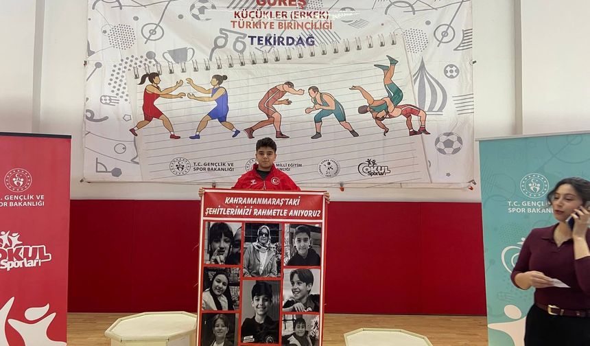 Osmaniyeli Güreşçi Türkiye Üçüncüsü