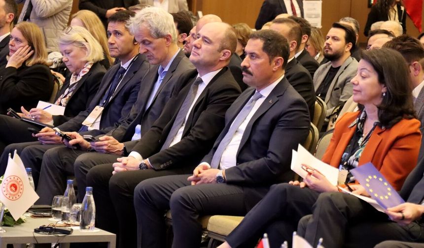 AB Türkiye Delegasyonu Maslahatgüzarı Vilcinskas, deprem bölgesine desteklerini anlattı: