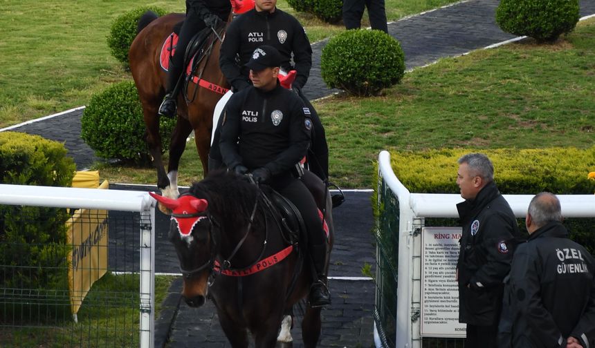 Adana'da Polis Haftası kapsamında 'Adana Emniyet Koşusu' yapıldı