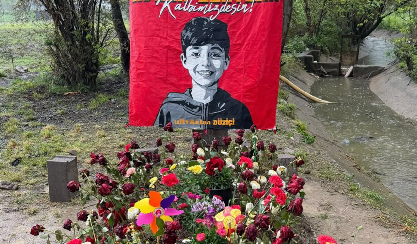 Tribünlerde Duygulandıran Anma