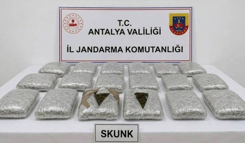 Antalya'da 30 kilogram uyuşturucu ele geçirildi