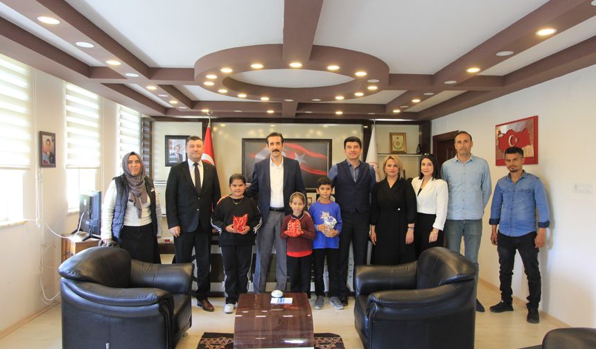 Bozyazı'da başarılı öğrenciler ödüllendirildi