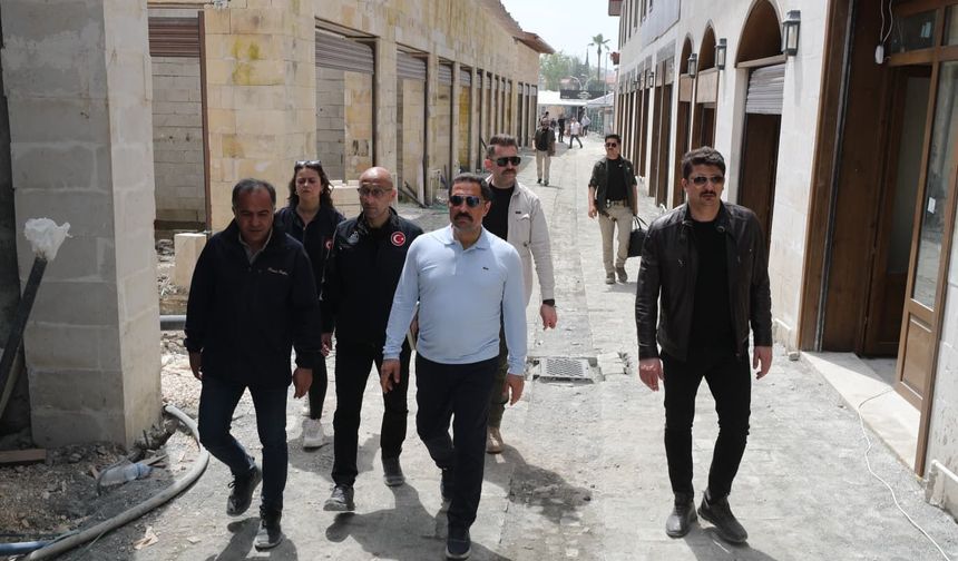 Hatay Valisi Masatlı, restorasyon ve rekonstrüksiyonu süren çarşılarda incelemelerde bulundu