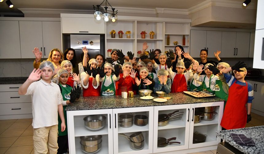 Bayram Kömbesi Atölyesi Osmaniye’de Miniklerle Buluştu