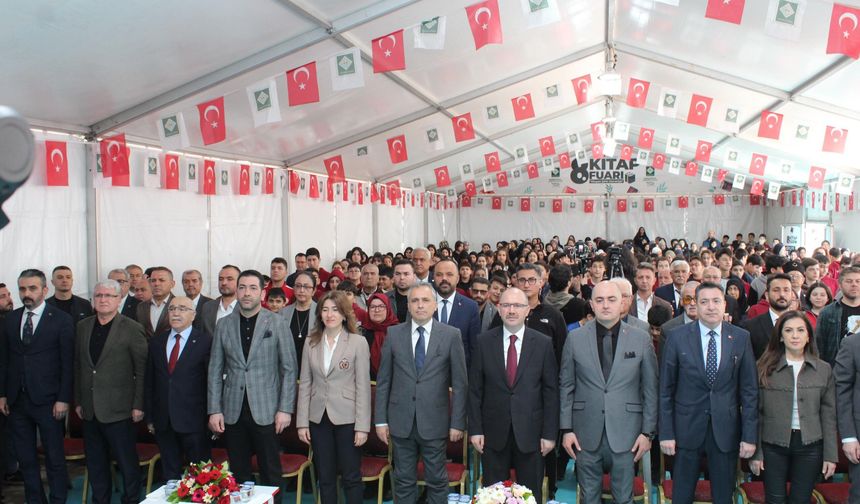 Osmaniye’de Kitap Coşkusu