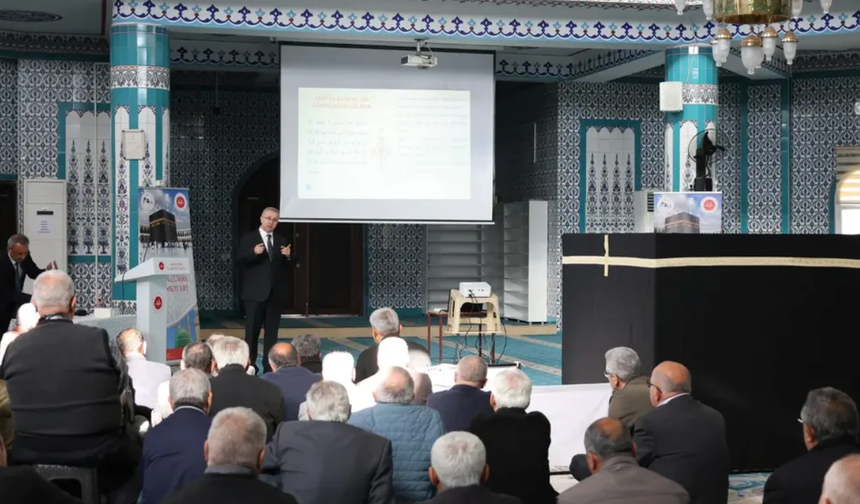 Osmaniye’de Hacı Adaylarına Eğitim