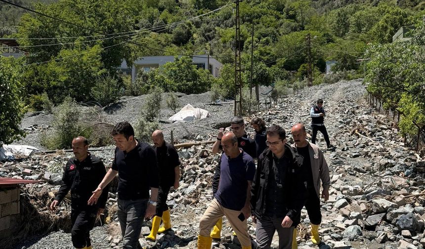 Bahçe Kaymakamlığı Sel Sonrası Sahada