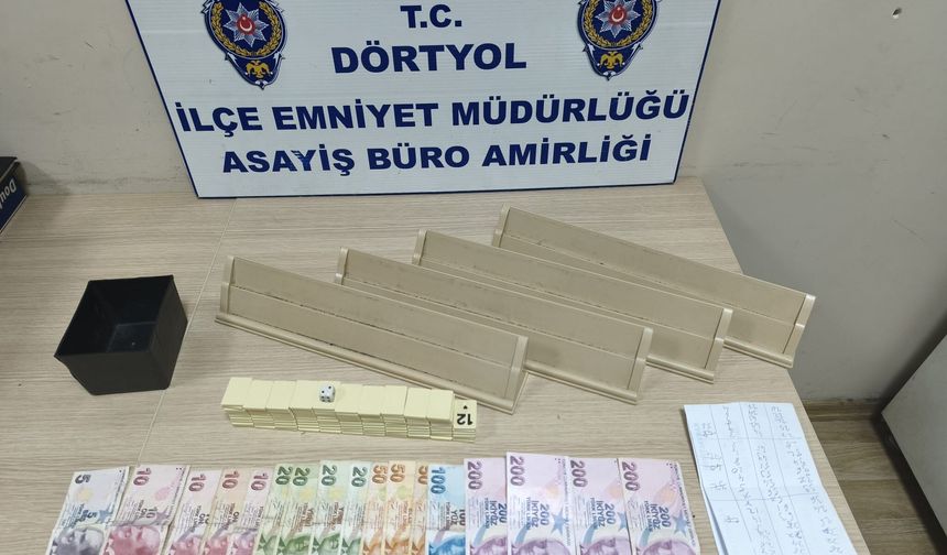 Dörtyol ilçesinde kumar oynayan 2 kişiye 23 bin 208 lira ceza kesildi