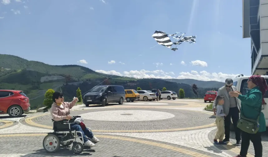Bahçe’de Uçurtmalı Farkındalık Etkinliği
