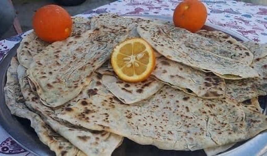 Bahar Sofralarının Favorisi: Osmaniye Usulü Isırganlı Börek
