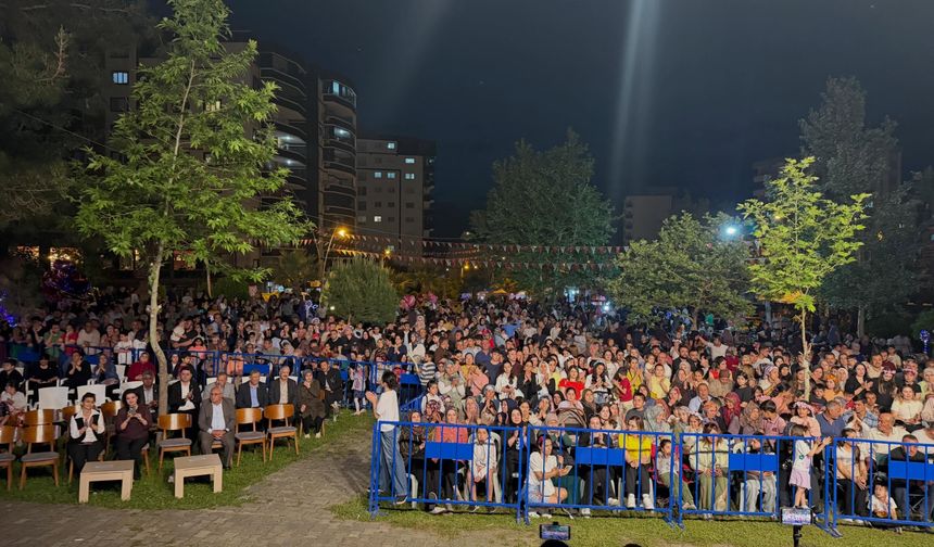 Düziçi’nde Karacaoğlan Kültür ve Sanat Festivali Coşkuyla Sona Erdi