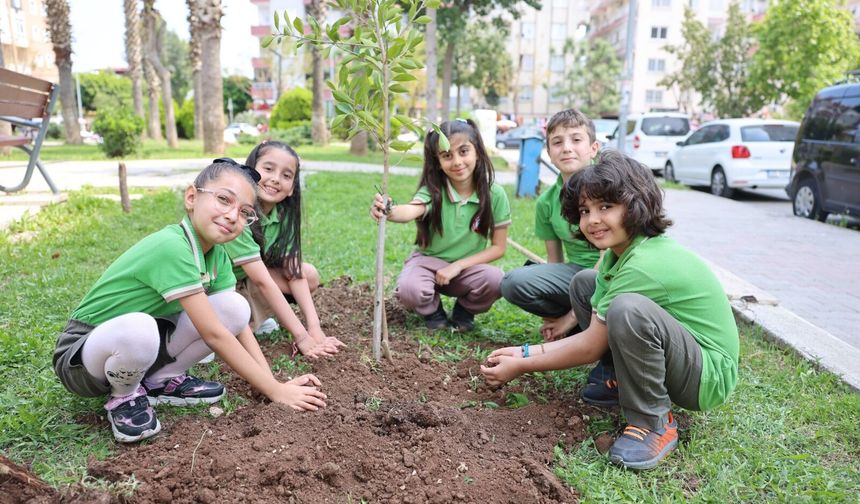 Mersin'de 23 Nisan'da temsili belediye başkanı olan öğrencinin talimatı yerine getirildi