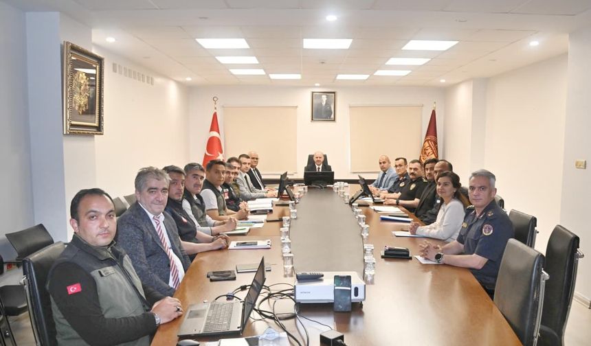 Osmaniye’de Orman Yangınlarıyla Mücadele Toplantısı Gerçekleştirildi