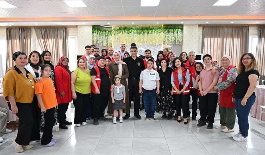 Kadirli’de Engelliler Haftası’na Özel Sevgi İzi Etkinliği