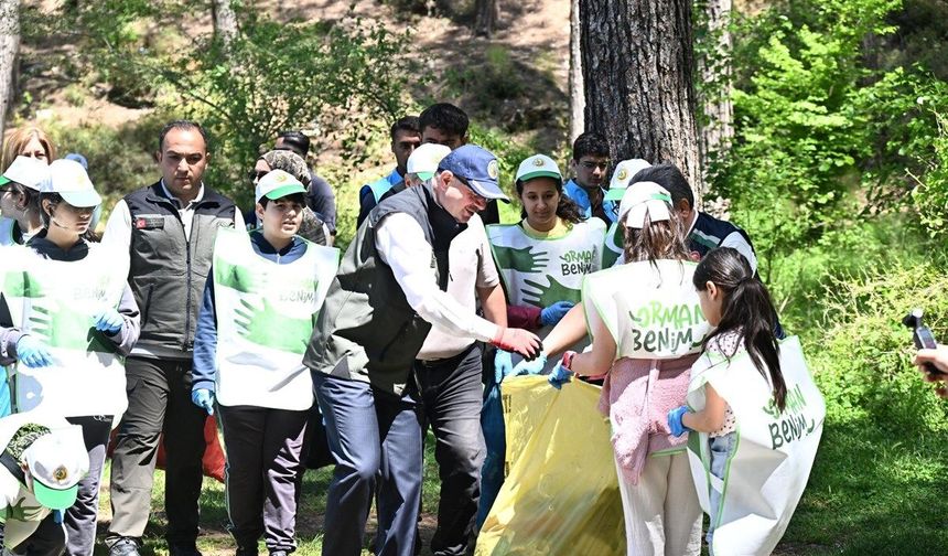 Öğrencilerden Ormanlara Destek