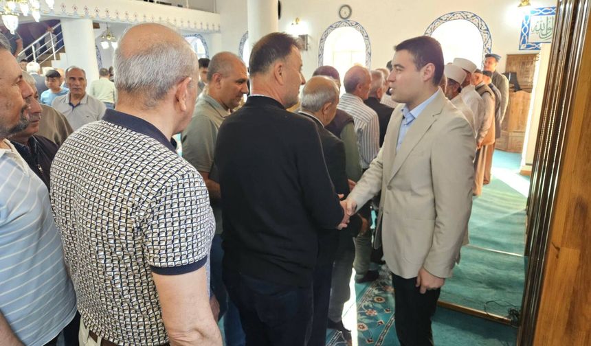 Toprakkale’de Bayram Namazı Yoğun Katılımla Kılındı