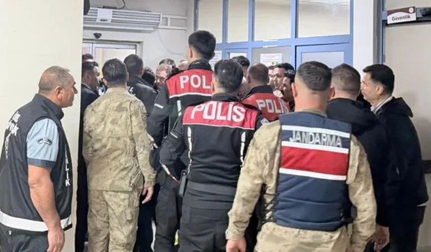 Tüfekle Oynayan Ortaokula Giden Çocuk Arkadaşını Vurdu