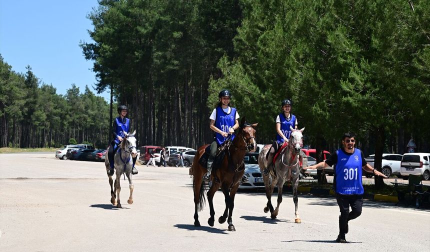Uluslararası ve Ulusal Atlı Dayanıklılık Yarışmaları, Antalya'da başladı
