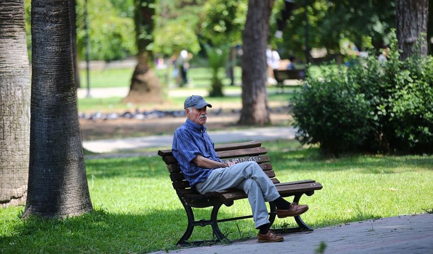 Adana'da sıcak hava etkili oluyor