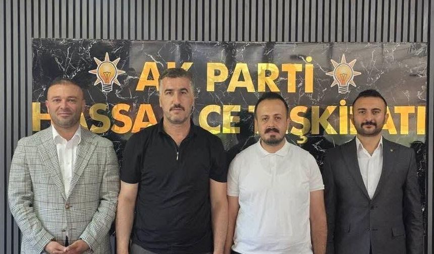 AK Parti Heyetinden Hassa İlçe Başkanlığı’na Tebrik Ziyareti