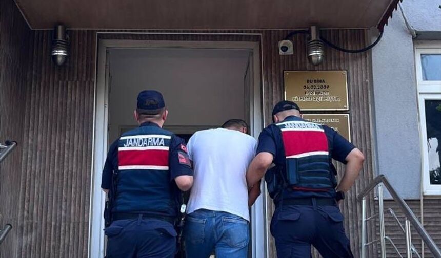 Antalya merkezli 27 ilde düzenlenen yasa dışı bahis operasyonunda 72 kişi yakalandı