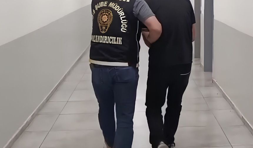 Antalya'da dolandırıcılık şüphelisi bankada para çekerken yakalandı