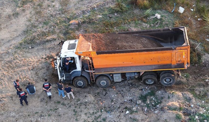 Antalya'da jandarmaya ateş açan 2 hırsızlık şüphelisi yakalandı
