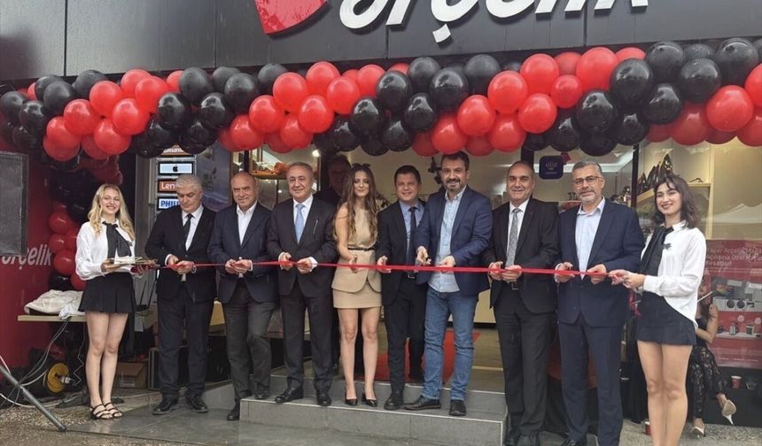 Arçelik İzmir'de yeni nesil 7 mağaza açtı