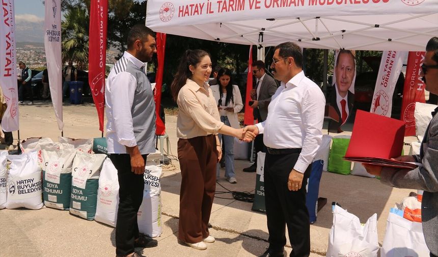 Hatay'da 1387 depremzede çiftçiye tohum desteğinde bulunuldu