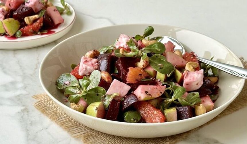 İstanbul’da Yaz Sofralarına Sağlıklı Salata Önerisi