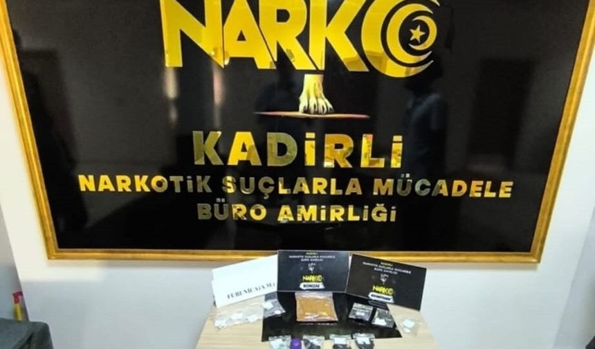 Kadirli ilçesinde asayiş uygulamalarında yakalanan 19 şüpheliden 8'i tutuklandı
