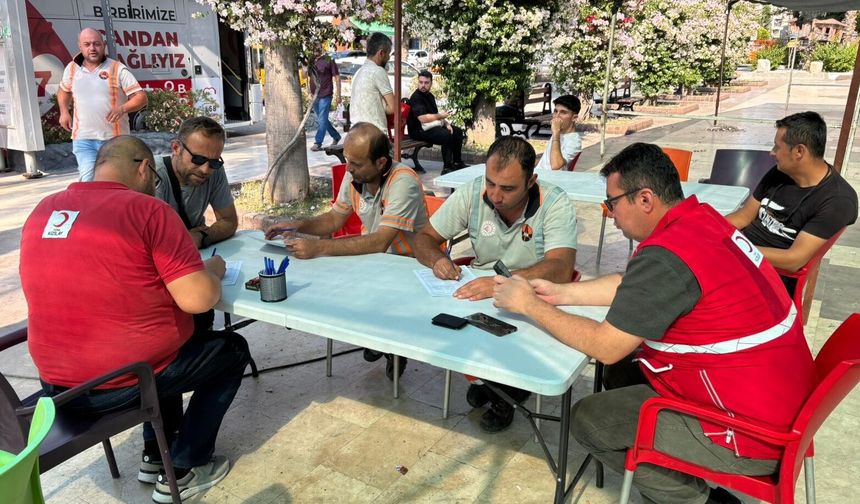 Kızılay, Kumluca'da kan bağışı toplamaya başladı