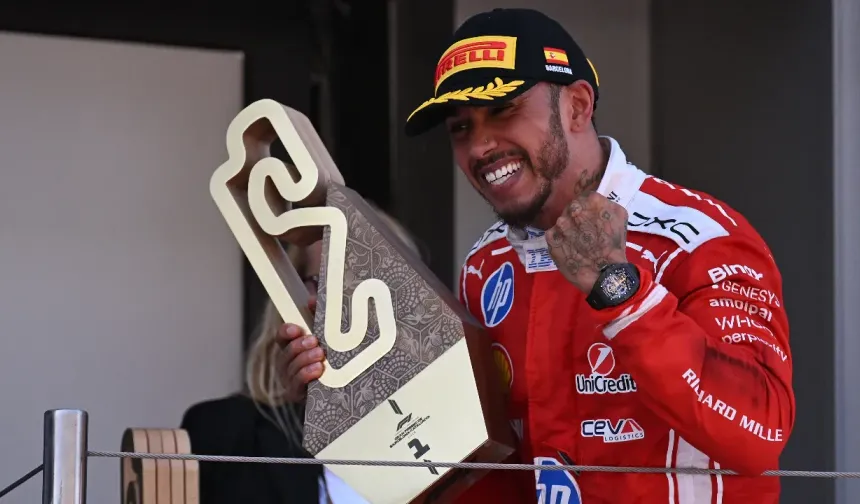 Lewis Hamilton Ferrari ile İlk Zaferini Barcelona'da Elde Etti