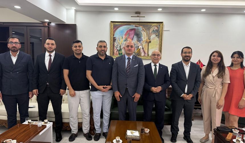 MHP'den Başsavcı Arısoy ve Biçer'e Veda Ziyareti