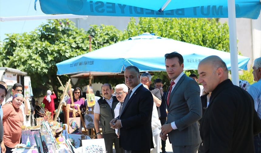 Mut Halk Eğitimi Merkezinin yıl sonu sergisi açıldı
