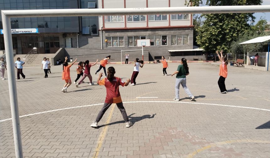 Osmaniye Gençlik ve Spor İl Müdürlüğü'nden Hentbol Hamlesi